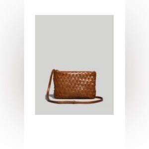 NWT - Madwell puff crossbody bag woven learher bag